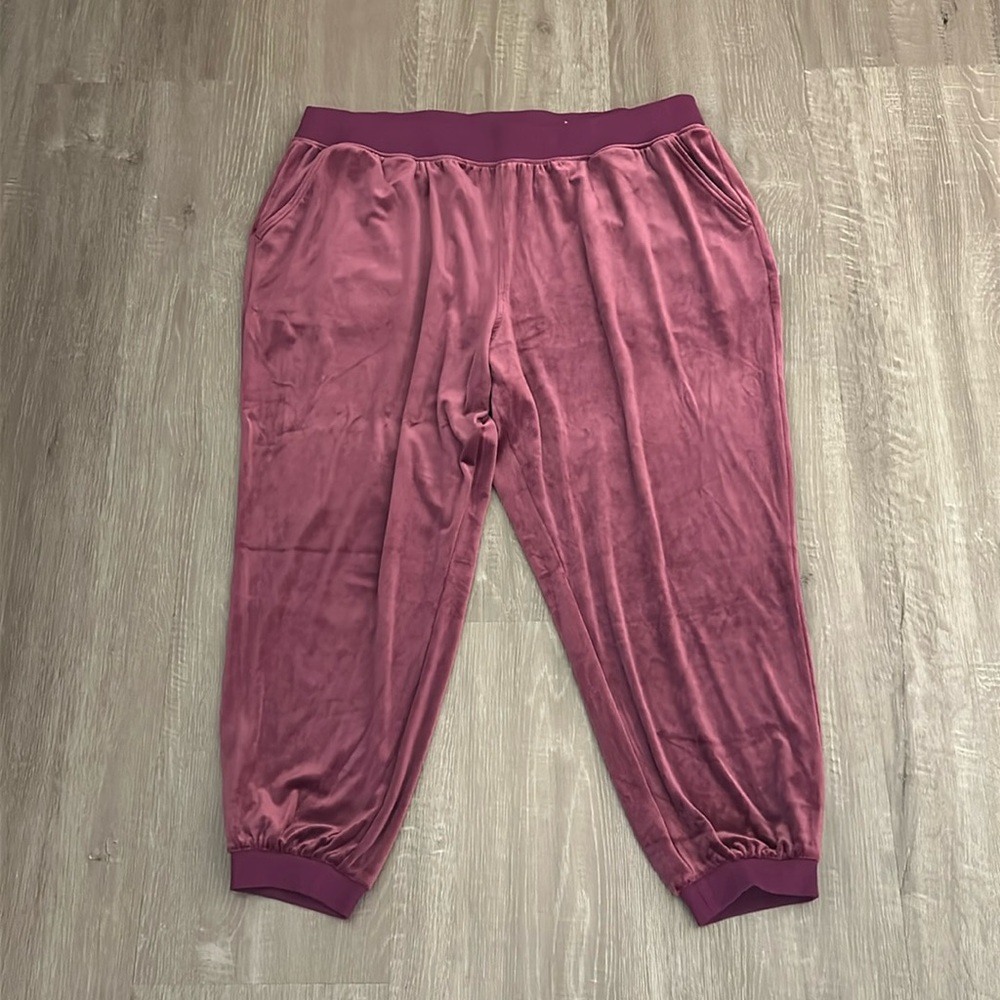 Lane Bryant LIVI Dark Fuchsia Velour Joggers - Gently Used 22/24